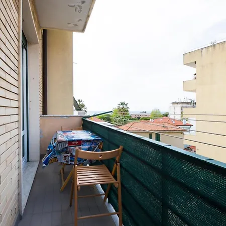 Apartment Un Passo Dal Mare, Ac, Balconata Vivibile
