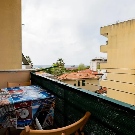 Apartment Un Passo Dal Mare, Ac, Balconata Vivibile Albisola Superiore